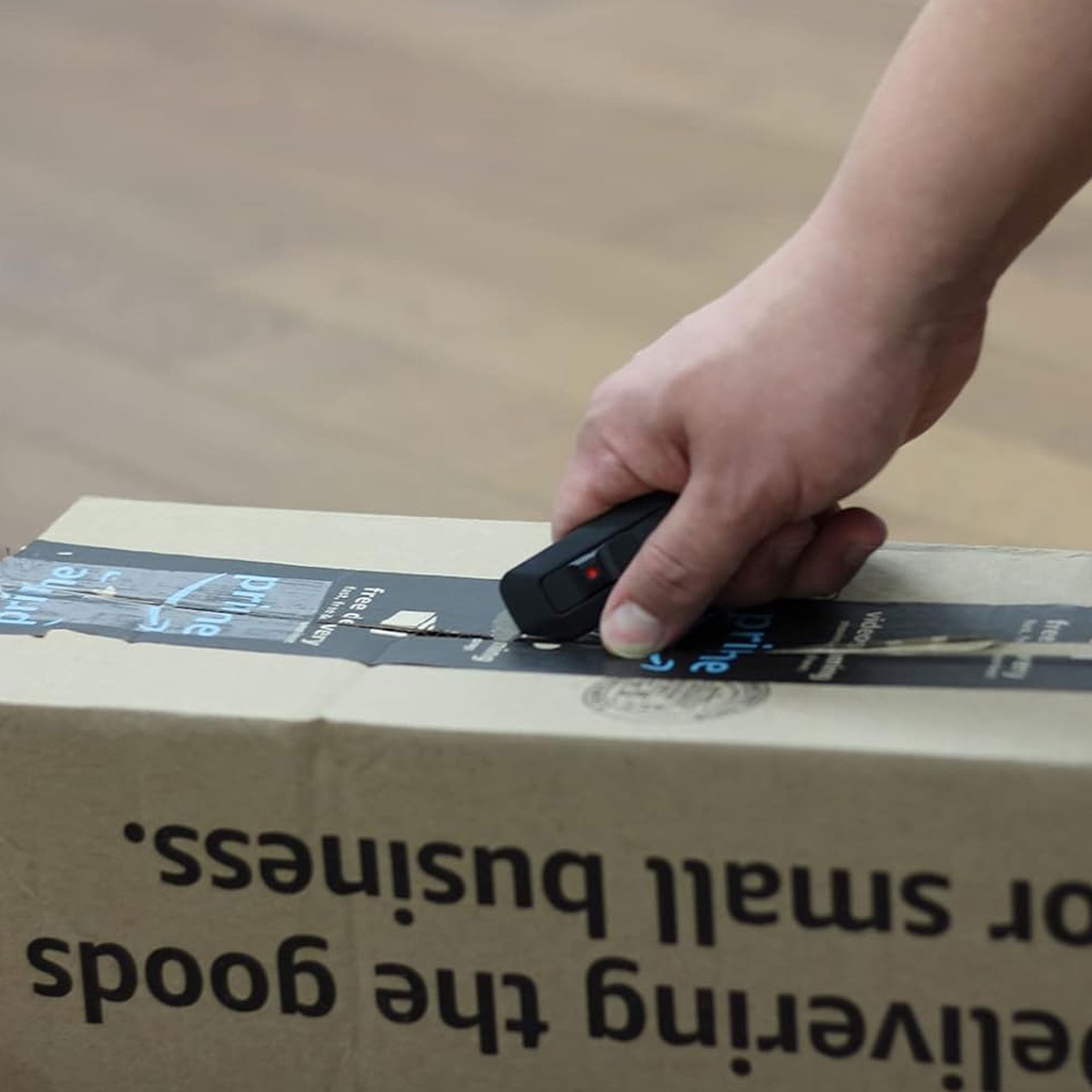 7556SC06 Mini-cutter cu lama autoretractabila pentru ambalaje 902545 - imagine 2